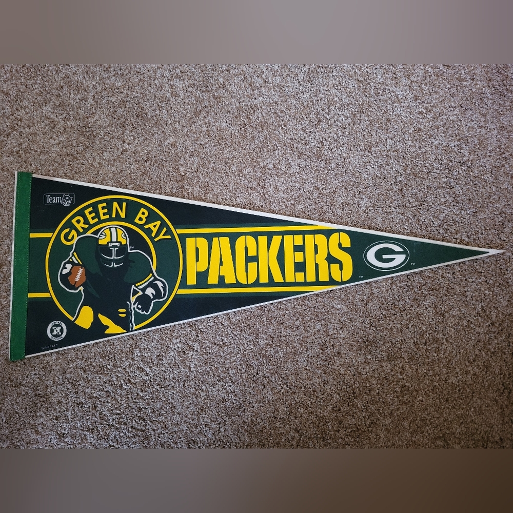 Vintage NFL Green Bay Packers felt Pennant Flag